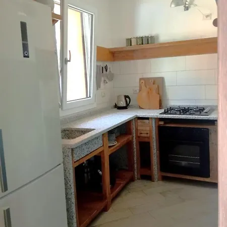 Casa Mutreku 1m From The Beach,2 Kitchens, 2 Showers
