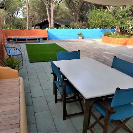Apartment Casa Mutreku 1m From The Beach,2 Kitchens, 2 Showers *