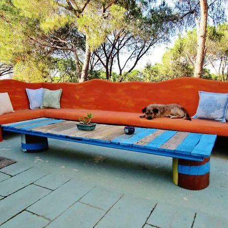 Casa Mutreku 1m From The Beach,2 Kitchens, 2 Showers Lejlighed