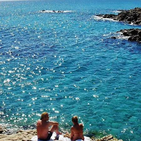 Casa Mutreku 1m From The Beach,2 Kitchens, 2 Showers Apartment Cala Liberotto