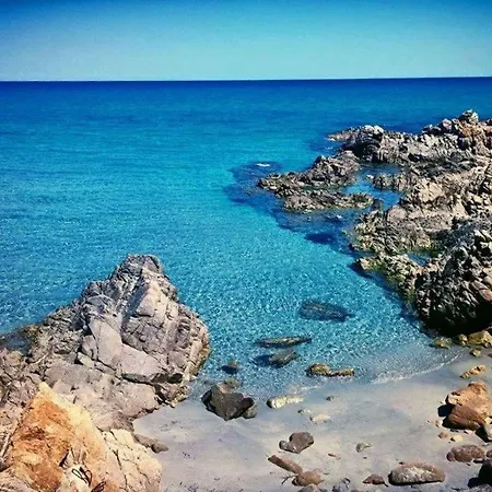 Casa Mutreku 1m From The Beach,2 Kitchens, 2 Showers Apartment Cala Liberotto