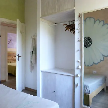 Casa Mutreku 1m From The Beach,2 Kitchens, 2 Showers Cala Liberotto