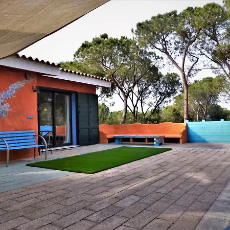 Casa Mutreku 1m From The Beach,2 Kitchens, 2 Showers Apartment Cala Liberotto